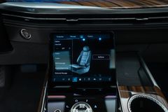 Escalade ESV2025 FACELIFT 4WD LUX PRM GREY/BEIGE
