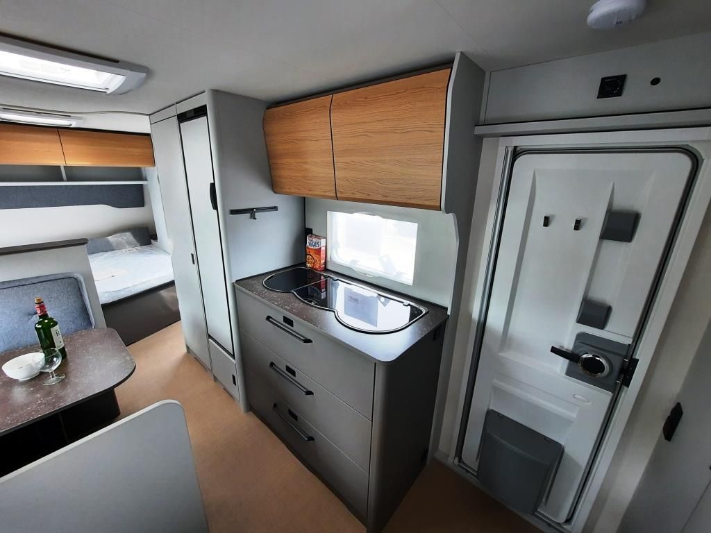 Fahrzeugabbildung Bürstner B66 560 TK Verfüg./Sparen Sie 4.630,- €