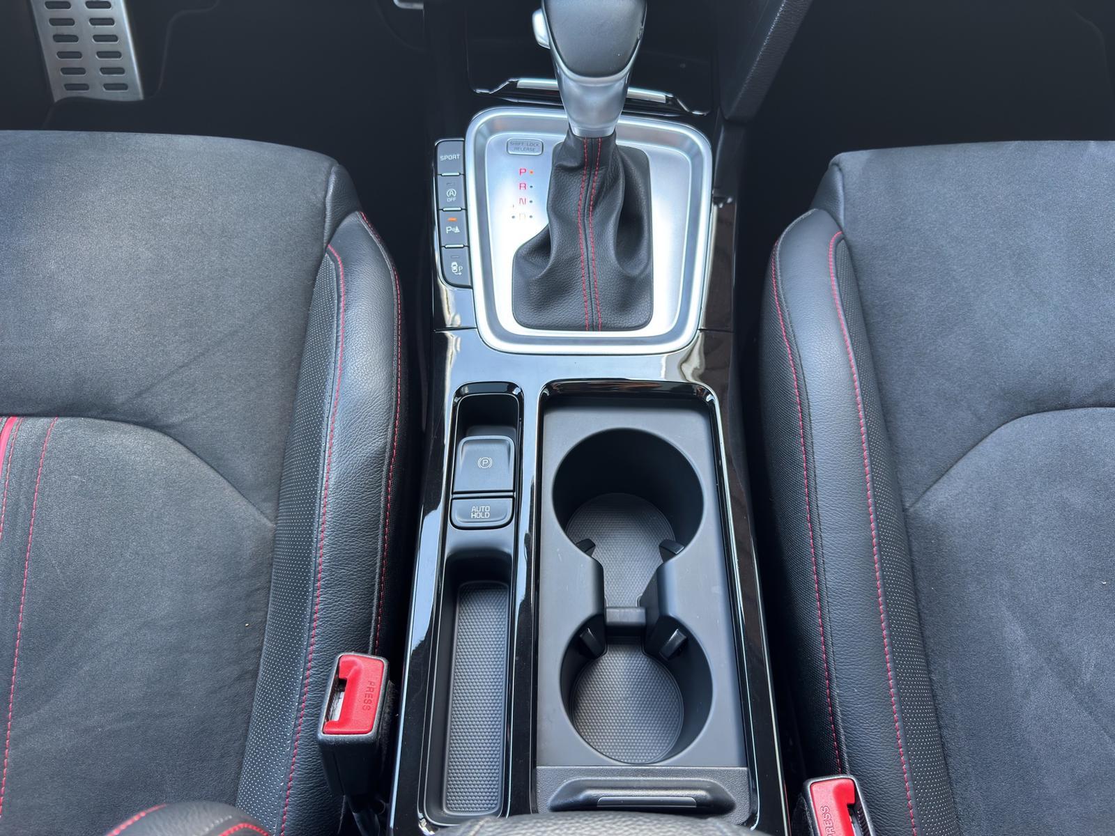 Kia CEED 1.6T GT PANO-DACH+TEIL-LEDER+NAVI+LED-LICHT