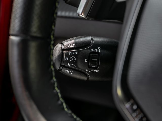 Peugeot 2008 GT Spurhalteassistent Kamera Navi LED AHK