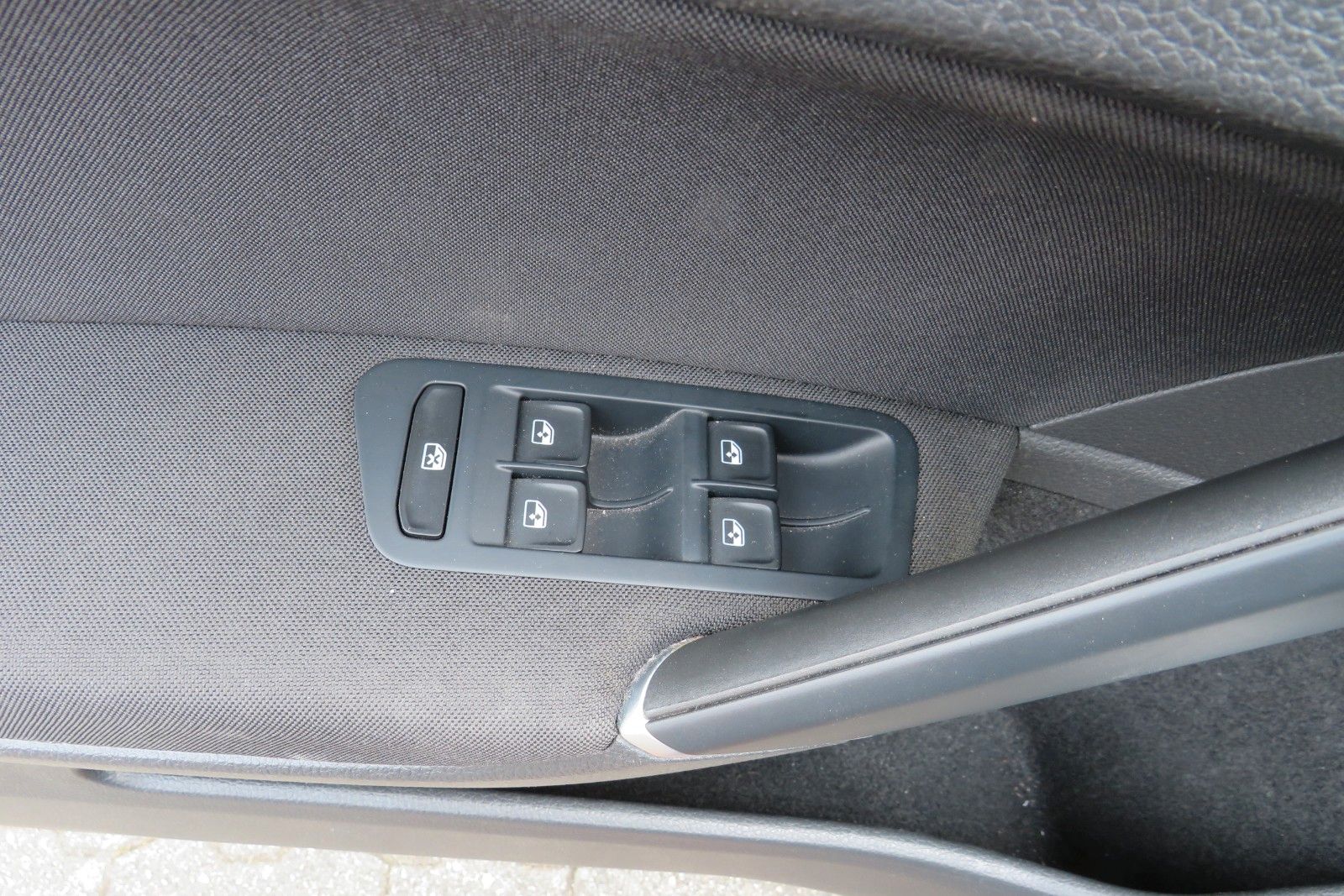 Fahrzeugabbildung Volkswagen Golf TDI IQ.DRIVE ACC NAVI AHK LED SPORTPAKET