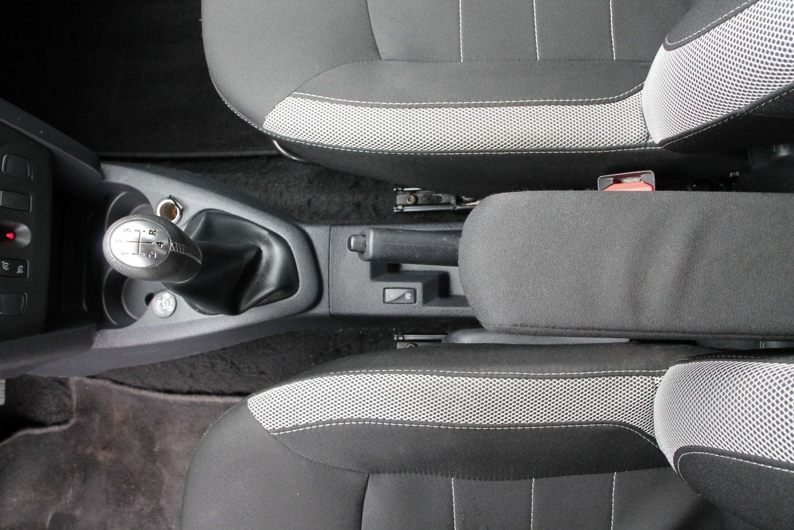 Fahrzeugabbildung Dacia Sandero II STEPWAY TCe 100 G