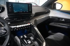 Fahrzeugabbildung Peugeot 3008 1.2T GT SPORT NAVI/LED/KAMERA/VIRTU./SH/DAB