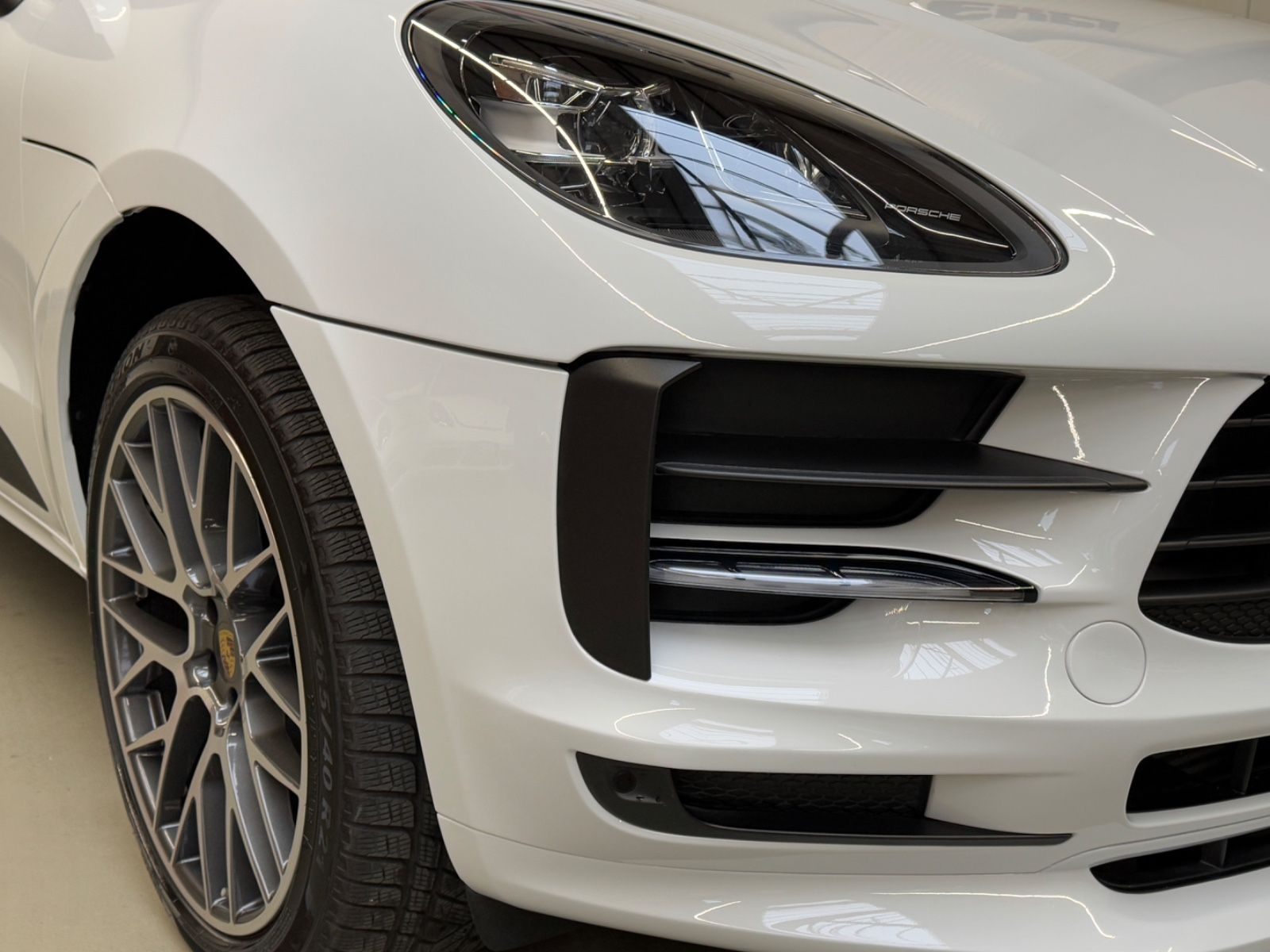 Fahrzeugabbildung Porsche Macan /R.Kamera/Pano/R21 RS Spyder Rad/Bose