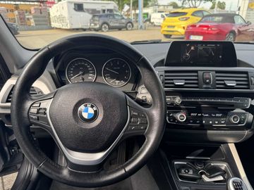 BMW 116d Advantage NaviLED