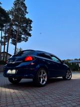Opel Astra GTC 1.9 CDTI manual 110kW Edition - Opel Astra mit Schiebetür