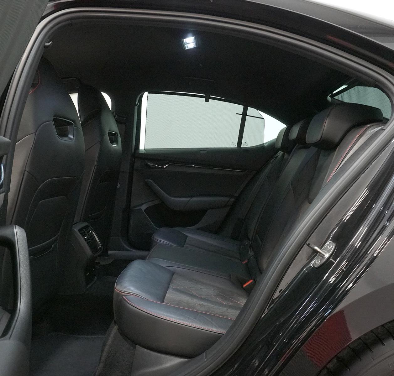 Skoda Octavia Lim. RS 2.0 TDI*ACC*HUD*AHK*MATRIX*, миниатюра 17