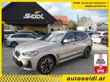 BMW iX3 M-Sport *TOPAUSSTATTUNG* - silberne BMW iX3