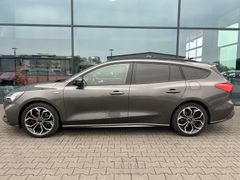 Fahrzeugabbildung Ford Focus Turnier 1.5 ST-Line X *LED*APP*TEMP*SHZ*18