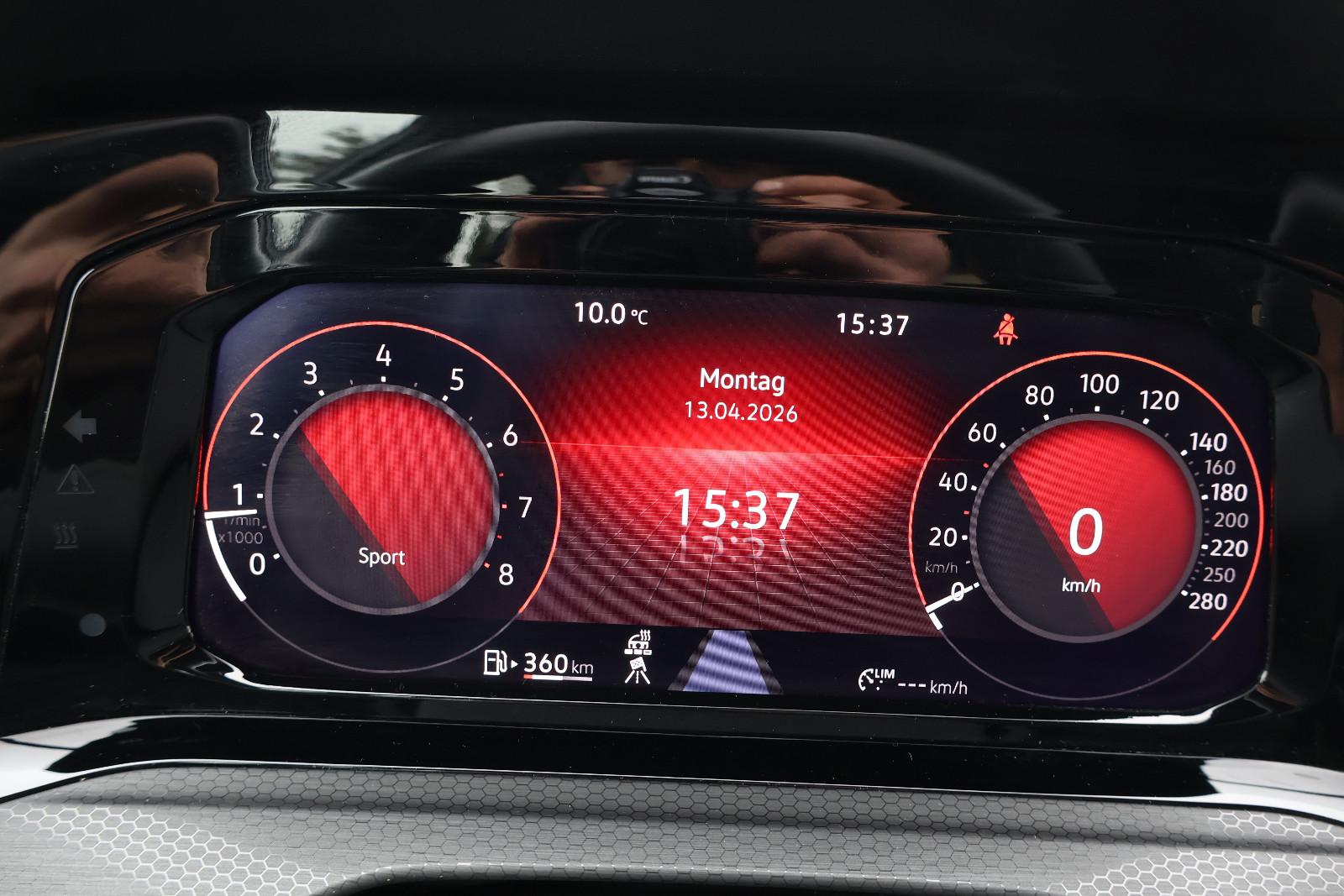 Volkswagen Golf VIII GTI 2.0 TSI AID+LANE+LED+AMBIENT+17", миниатюра 9