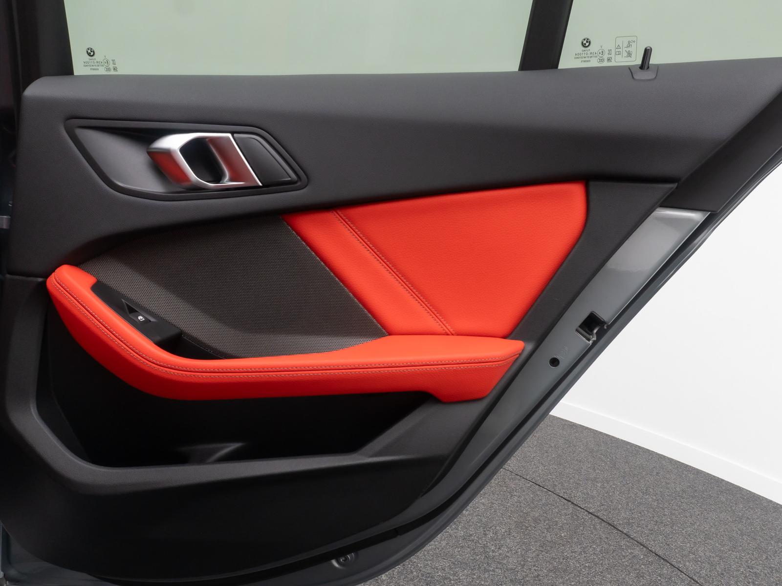 BMW 1 Series i M Sport HUD Kamera DAB H/K Alarm LED 18Zoll, миниатюра 29