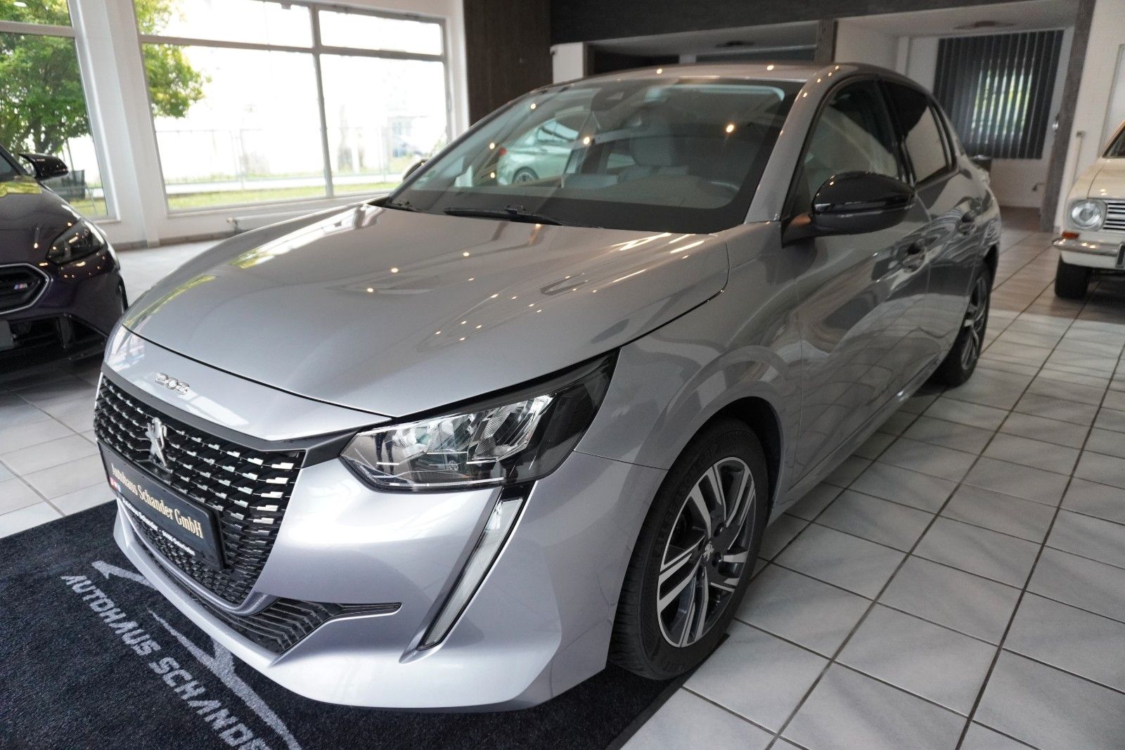 Gebrauchtwagen Peugeot 208 208 Allure*LED*Navi*DAB+*Temp*CarPlay* in Osterhofen