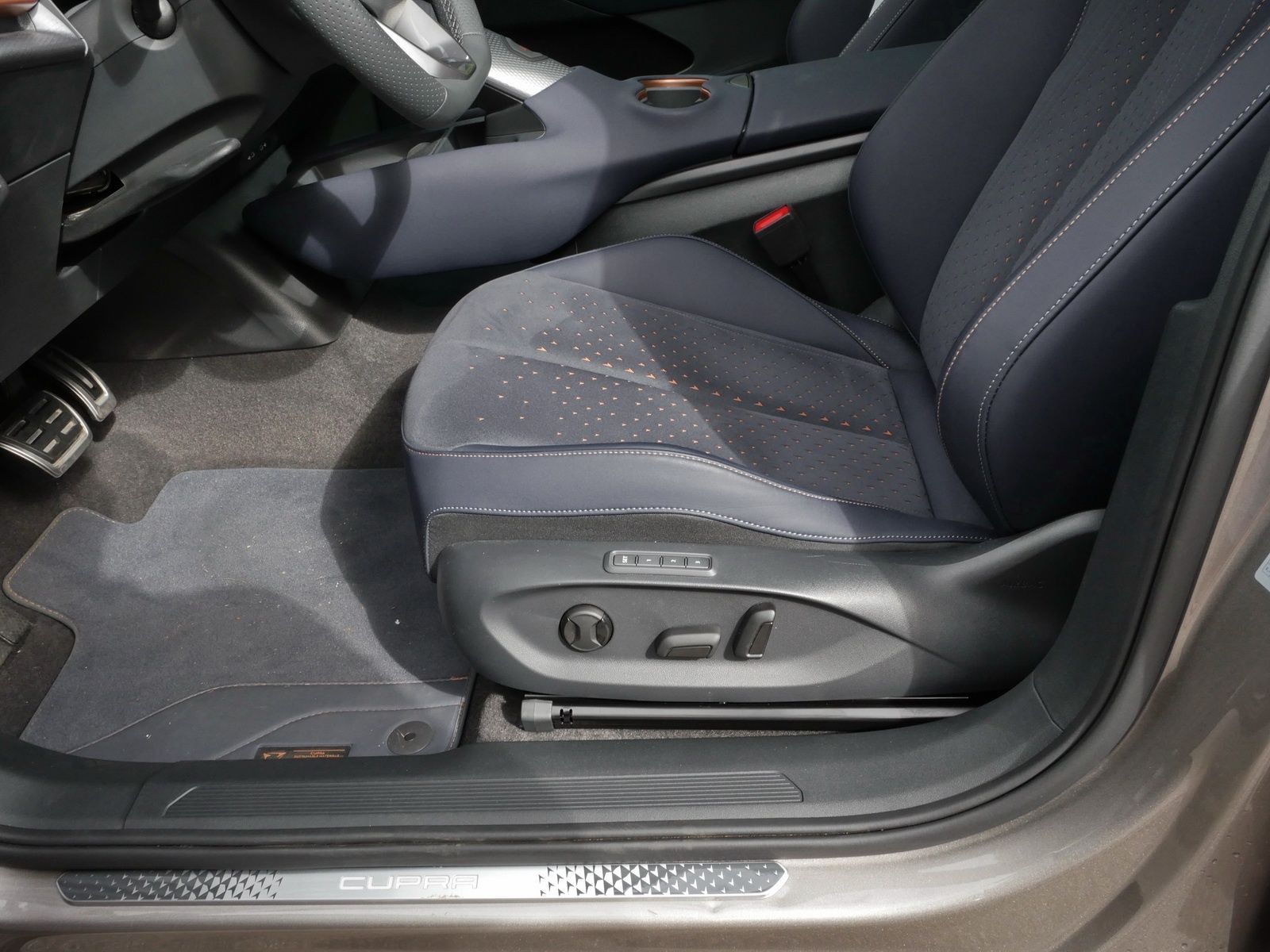 Cupra Tavascan - Bild 22