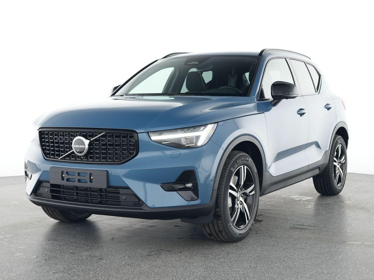 Volvo XC40 B3 Plus Dark 2WD !!!ACC+PIXEL-LED!!!