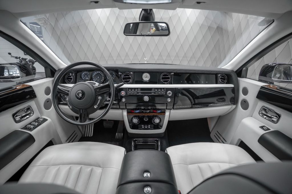 Phantom BLACK/WHITE STARLIGHT TABLES - Bild 19