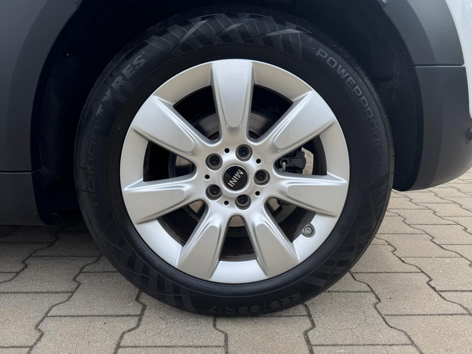 MINI Countryman S Autom.*NAVI*RüKAMERA*
