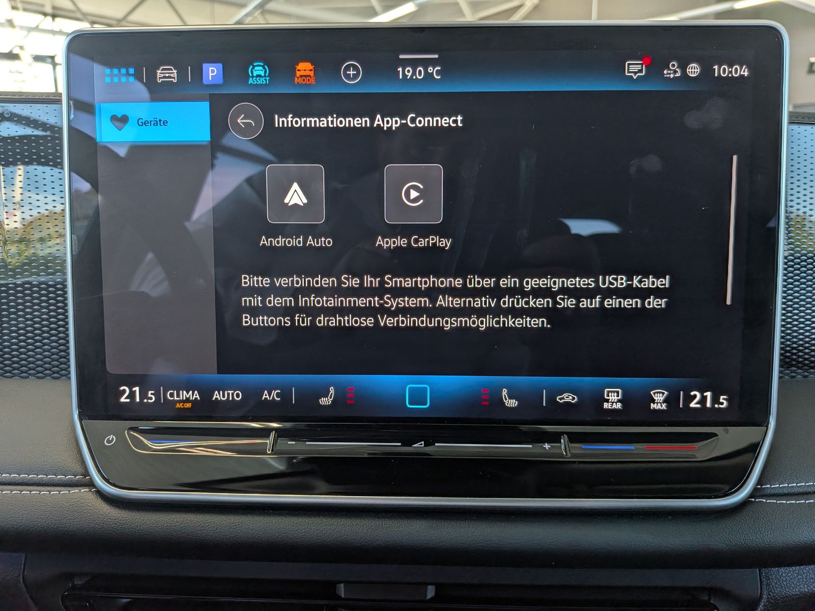 Fahrzeugabbildung Volkswagen Tiguan 1.5 eTSI ENERGY HD-Matrix 360 AHK 19