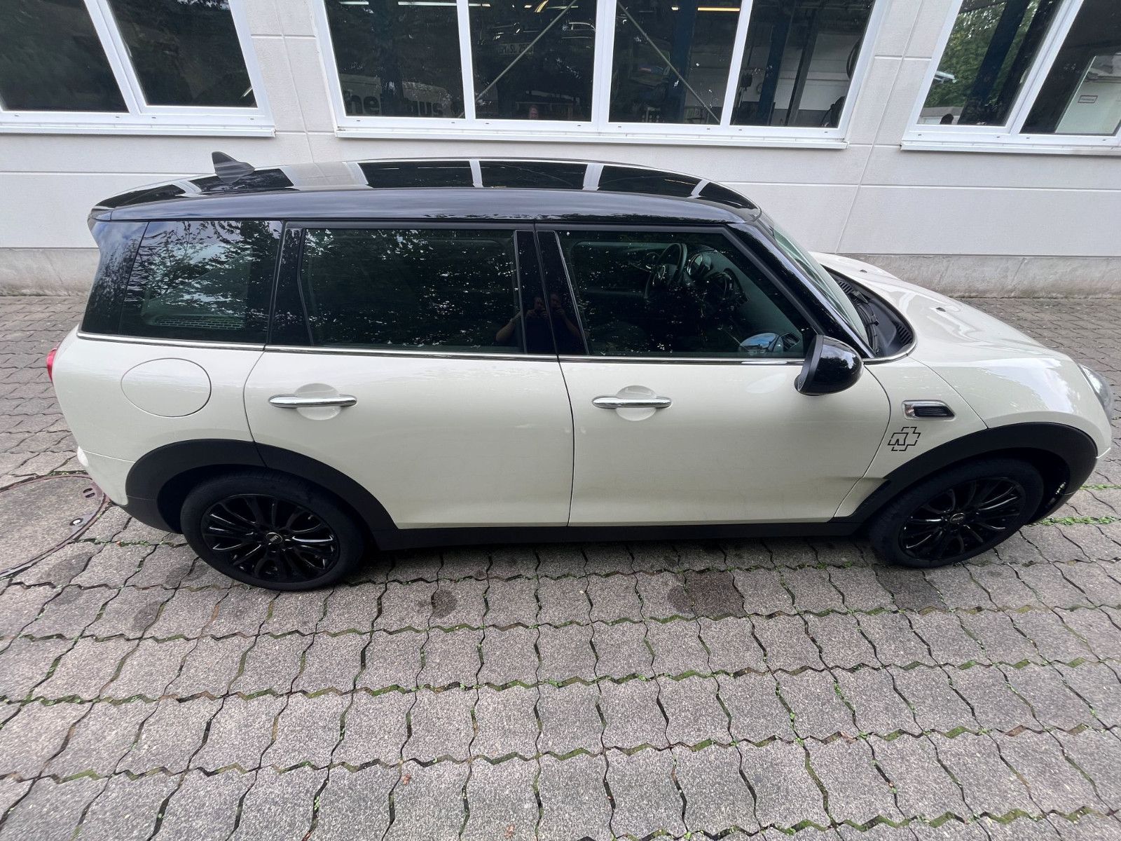 Fahrzeugabbildung MINI COOPER Clubman NAVI SHZ PDC ALU