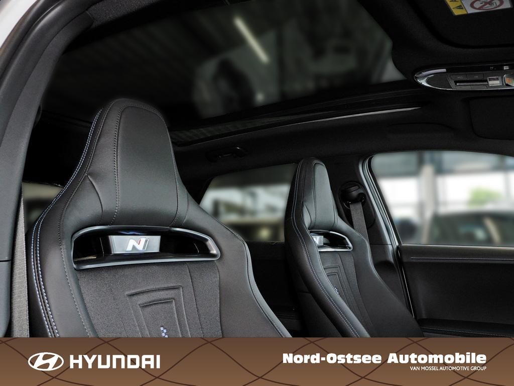 Fahrzeugabbildung Hyundai IONIQ 5 N Panorama-Glasdach