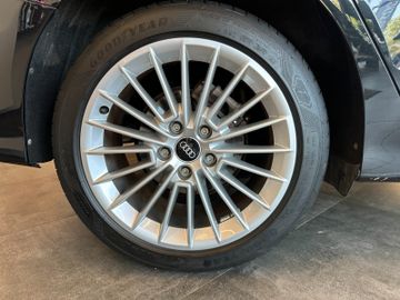 Audi A3 Limousine 30 TFSI advanced *LED*Virtuel*NAVI*