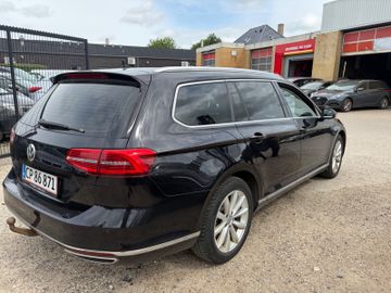 Volkswagen Passat - 7