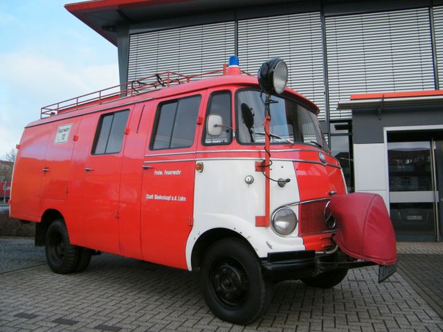 Mercedes-Benz Feuerwehr Leiterfahrzeug LF8-TSA 319