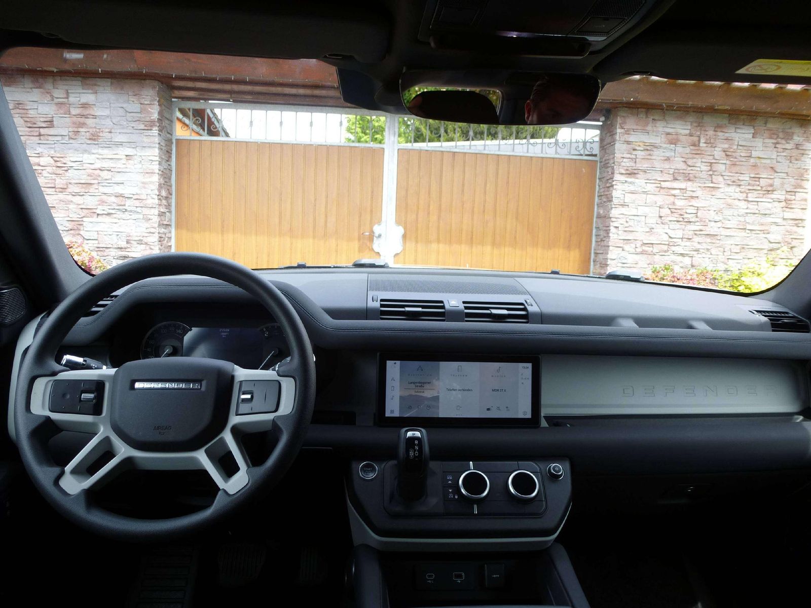 Land Rover Defender 110 Basis foto 9