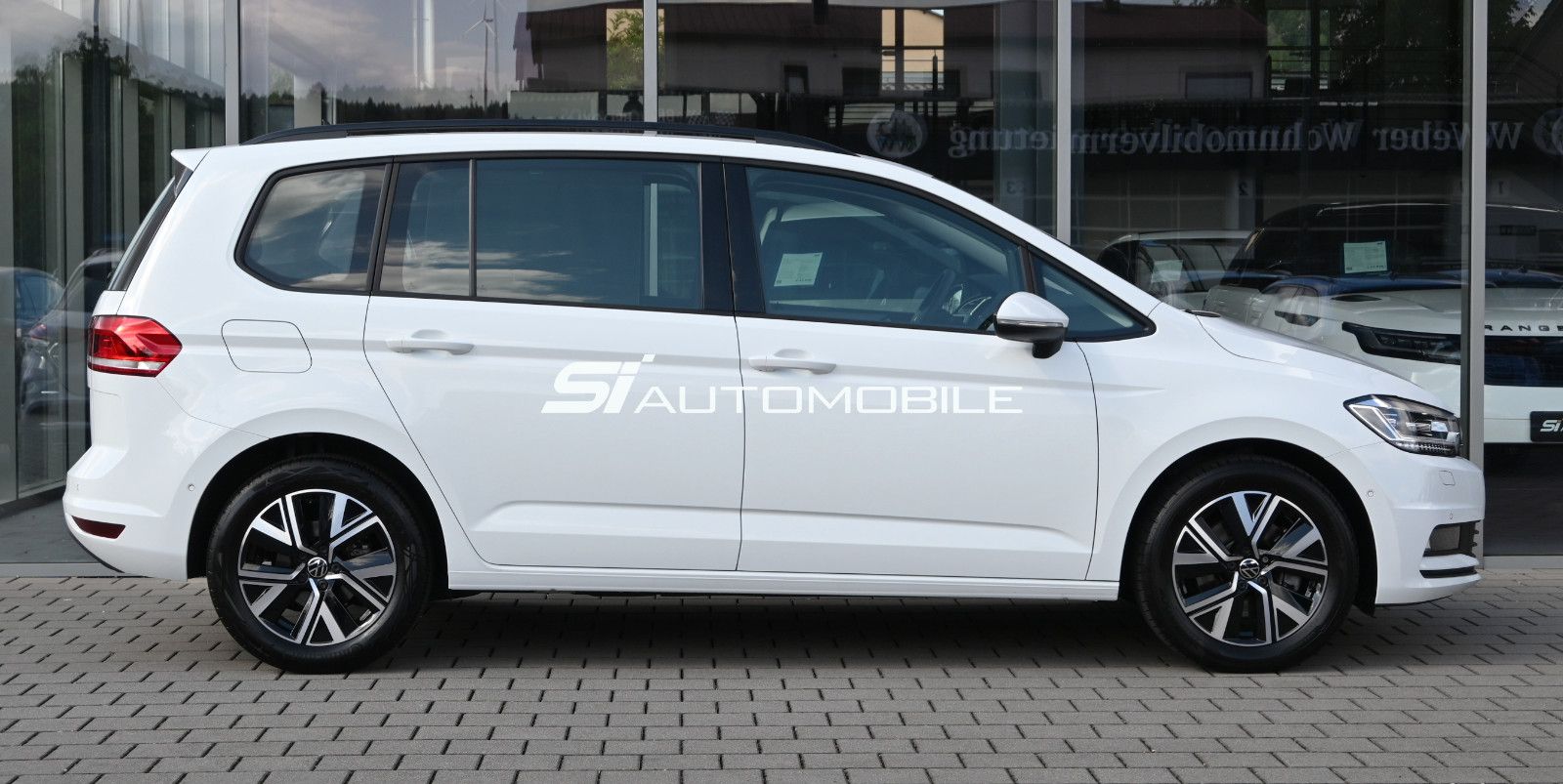 Fahrzeugabbildung Volkswagen Touran 2.0 TDI DSG Comfortline °UVP 58.262€°STHZ