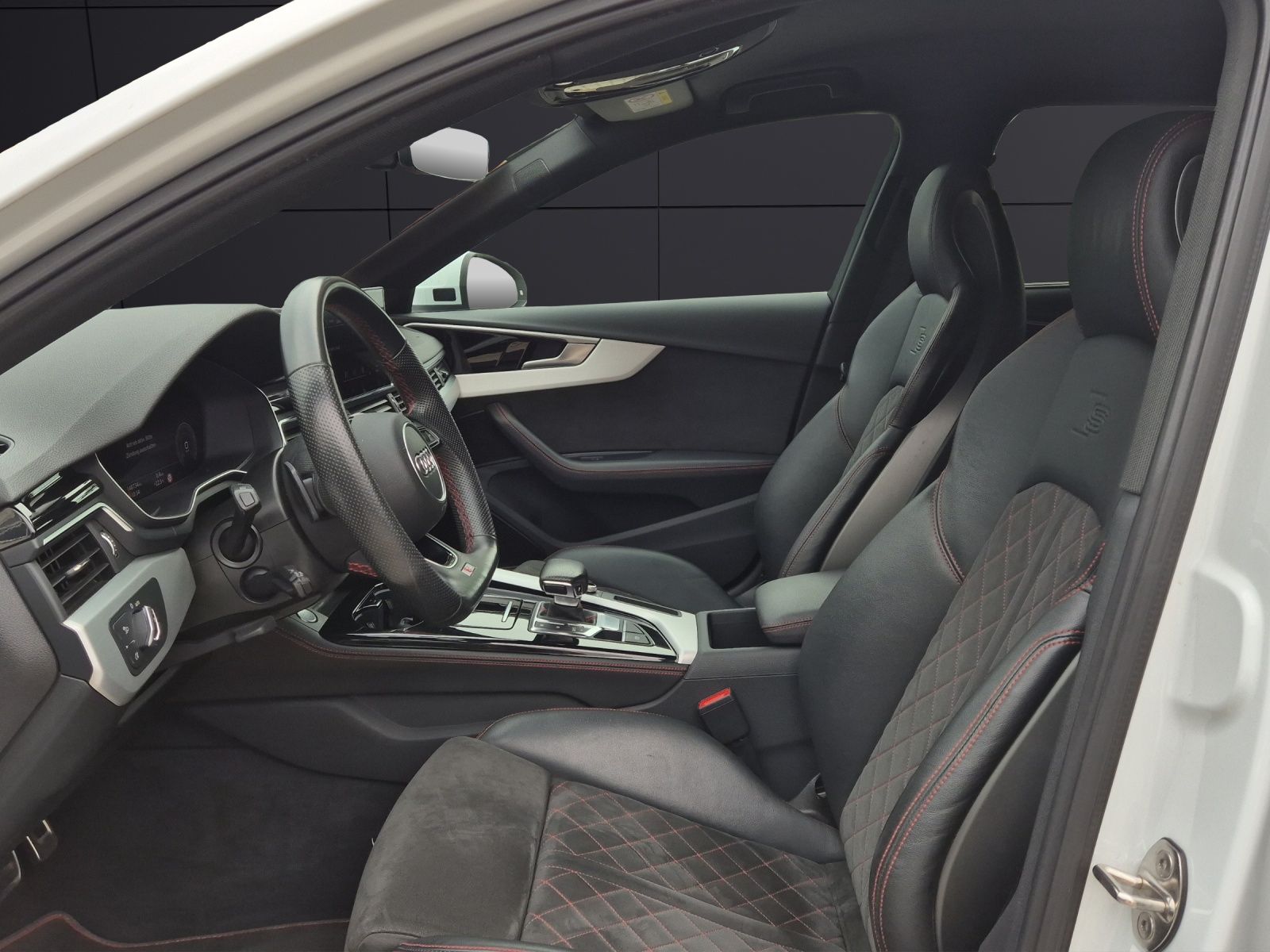Fahrzeugabbildung Audi A4 Avant 50 TDI quattro S-line Standhzg. Matrix