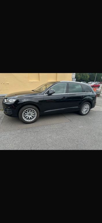 Image of Audi Q7