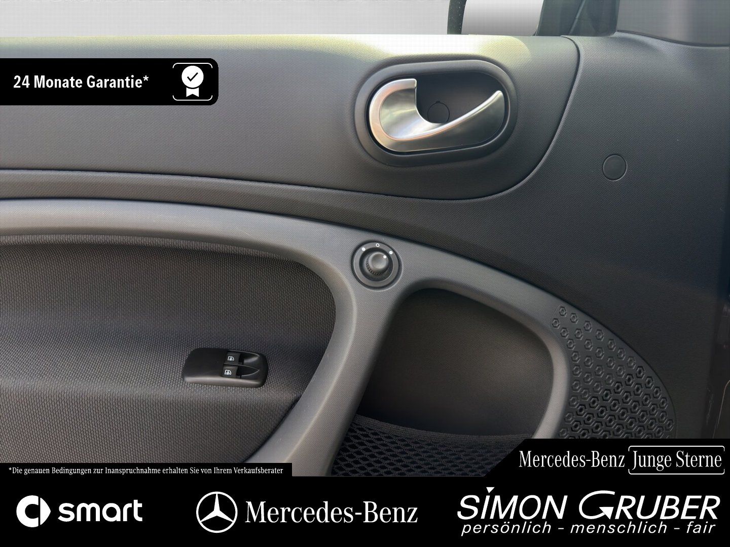 Fahrzeugabbildung Smart Smart ForTwo EQ Cabrio Exclusive LED 22KW Kamera