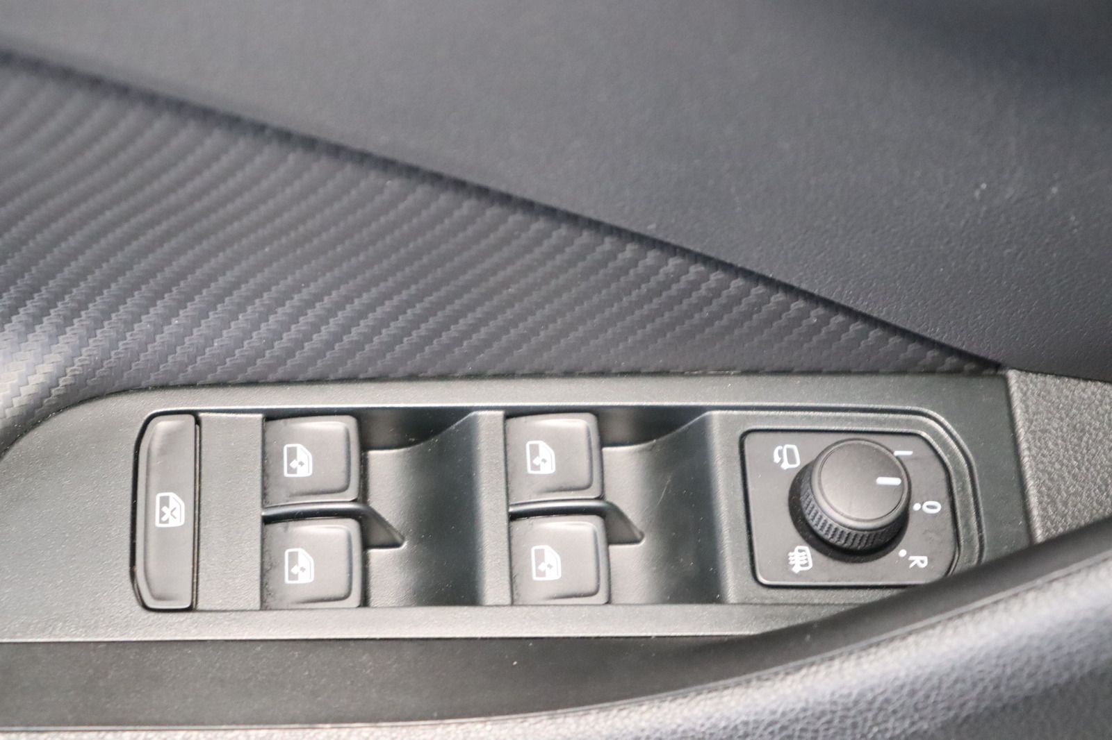 Fahrzeugabbildung SKODA Scala 1.0 TSI Sportback Monte Carlo