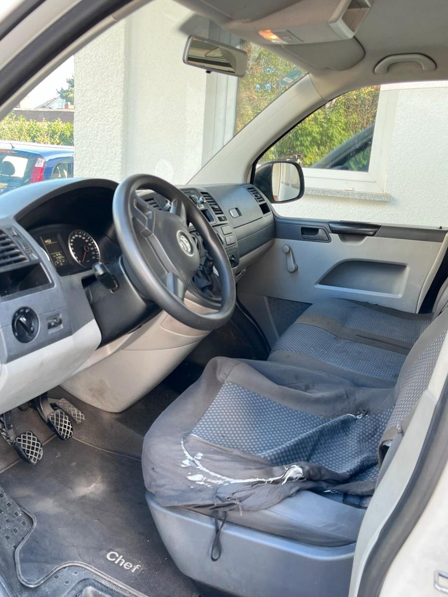 Volkswagen  2013 — interior