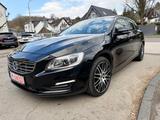 Volvo V60 KombiLinjeSvart LederXenonKameraGaranti8Fach - gebrauchte Volvo V60 aus dem Jahr 2017