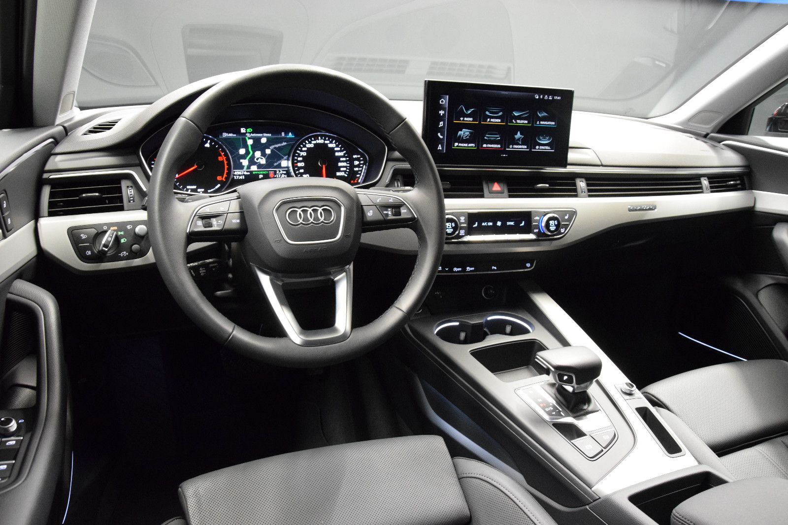 Fahrzeugabbildung Audi A4 Avant 40 TDI quattro B&O HuD Sitzbelü. ACC