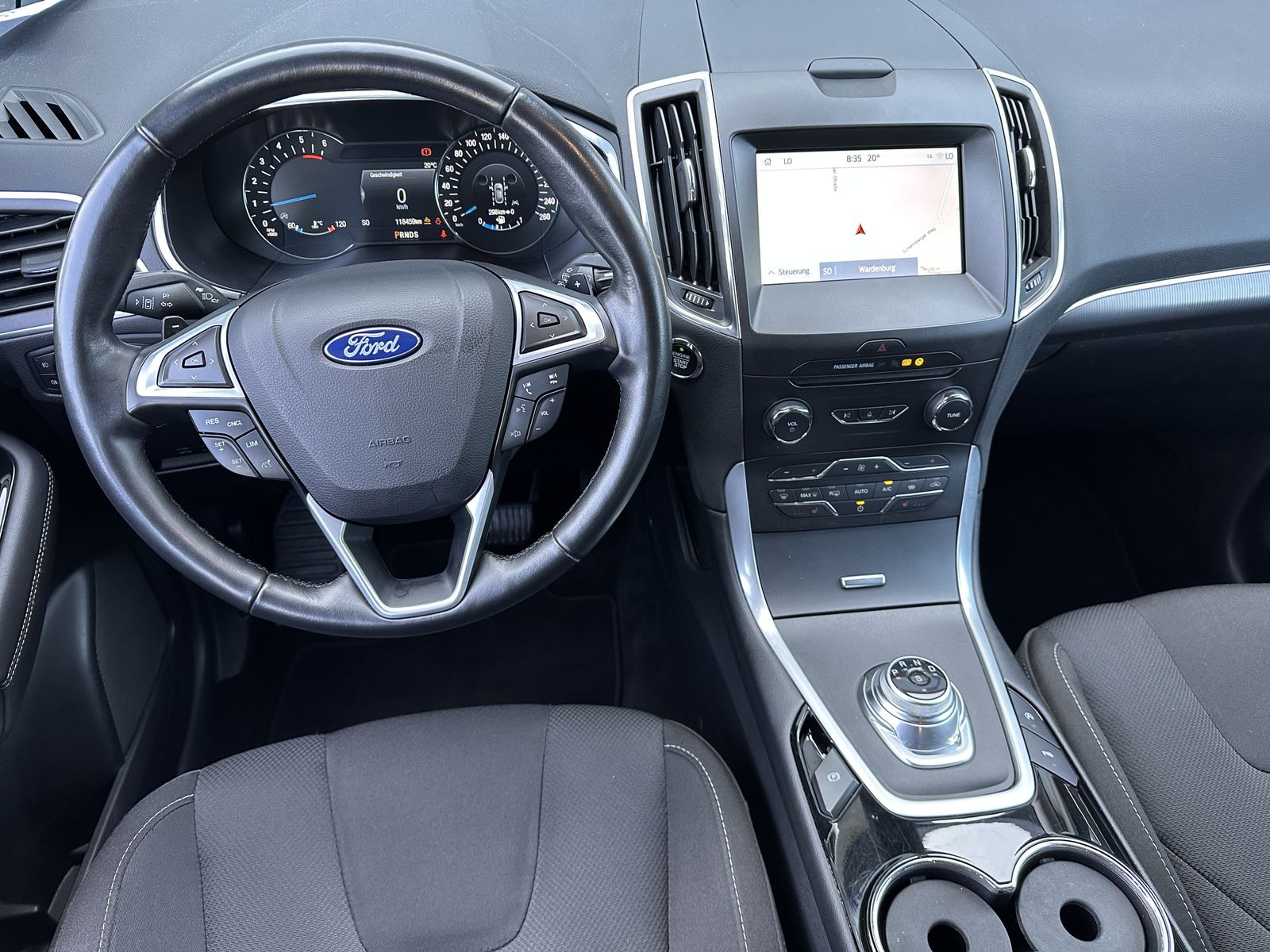 Fahrzeugabbildung Ford S-MAX 2.0 EB Aut. Titanium 7-Sitzer NAV+LED+AHK