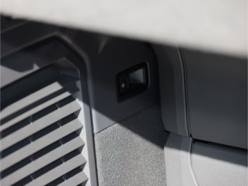 Volkswagen T7 Multivan Style 2.0 TDI DSG AHK Kamera Navi Ma