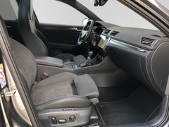 Fahrzeugabbildung Skoda Superb Sportline 4x4 Standheiz PANO Columbus 5J