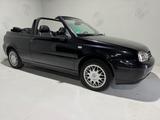 Volkswagen Golf Cabrio 2.0 *1.Hand!*Scheckheft*Leder*Klima* - Volkswagen Golf aus 2002: Cabrio