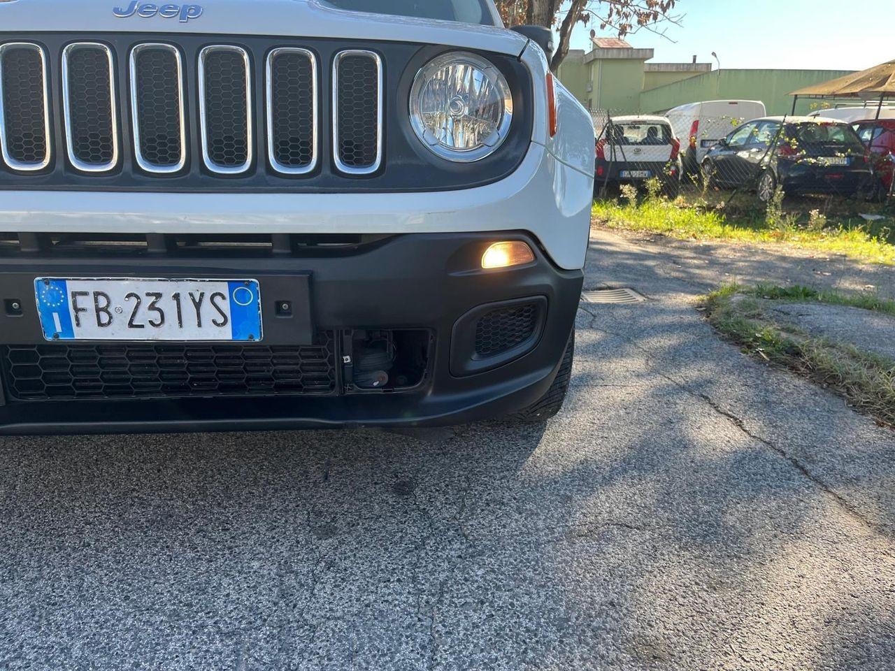 Jeep Renegade 2015 — interior