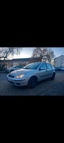 Ford Focus 1.6 Benziner