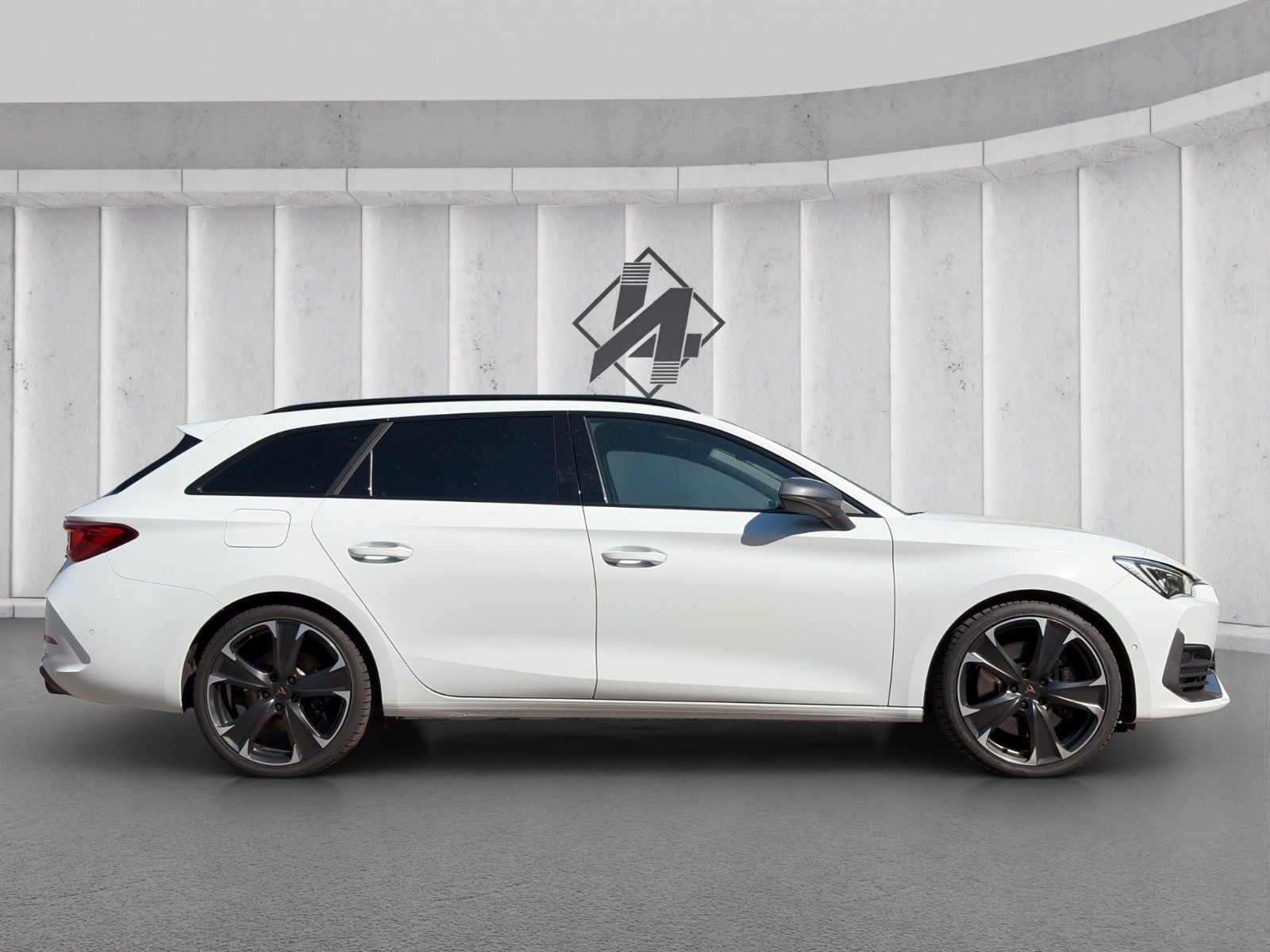 Fahrzeugabbildung CUPRA Leon VZ 4Drive*Navi*Kamera*SHZ*BeatsAudio**
