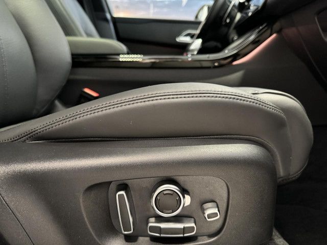 Foto Nummer 16: LAND ROVER Range Rover Velar