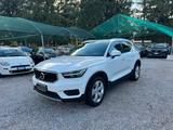 Andere Volvo XC40 T2 automatico MOMENTUM PRO - Andere: Weiß