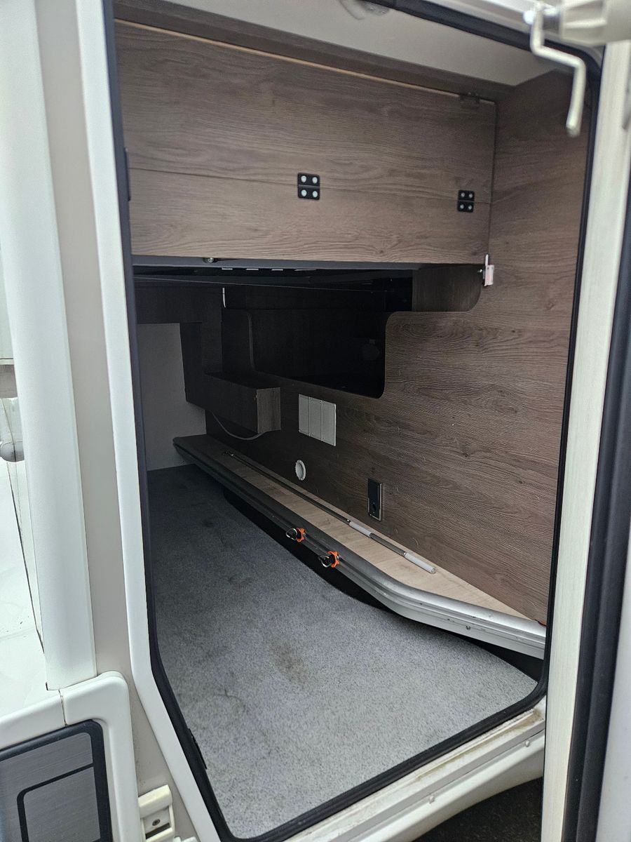 Fahrzeugabbildung Challenger Graphite 288 *Top Zustand und Ausstattung*