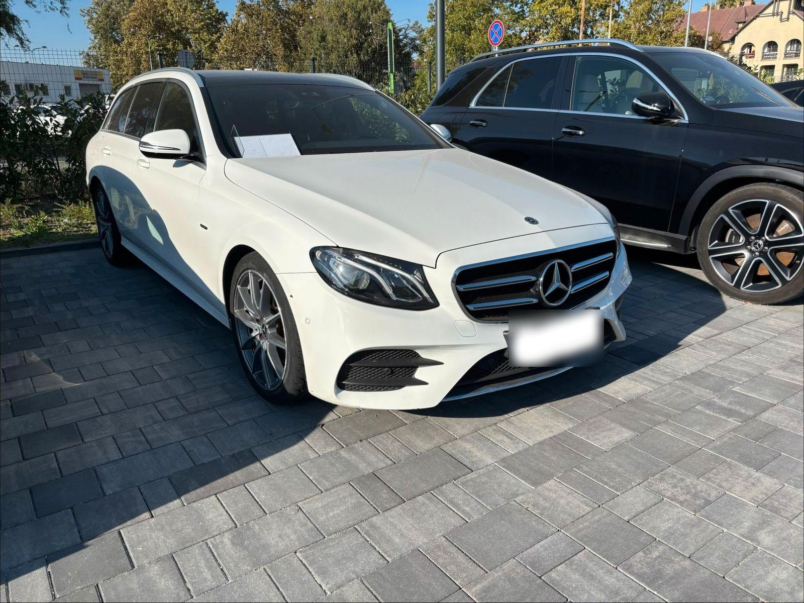 Mercedes-Benz E 220