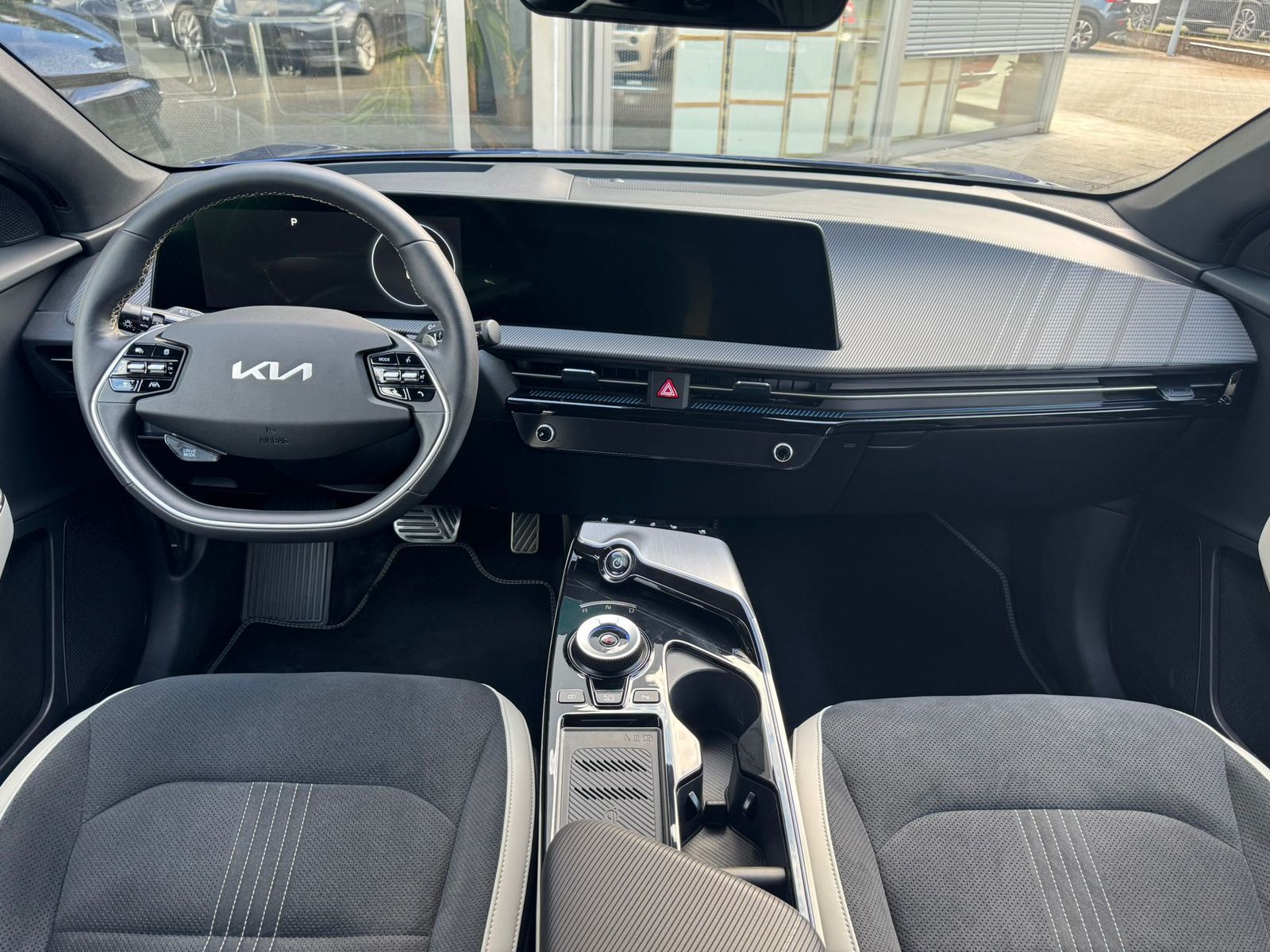 Fahrzeugabbildung Kia EV6 GT-Line 4WD WERKSGA+MEMO+DAB+HEAD+ACC+360°