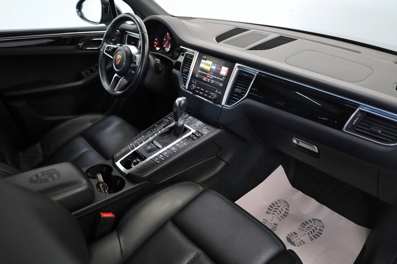 Fahrzeugabbildung Porsche Macan S D Alcantara,Navi,Xenon,Panorama,BOSE,ACC