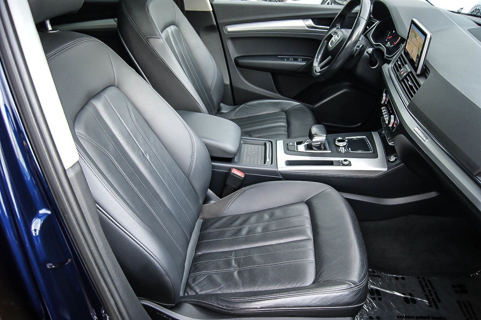 Fahrzeugabbildung Audi Q5 40 TDI quattro S tronic MATRIX LED PANORAMA