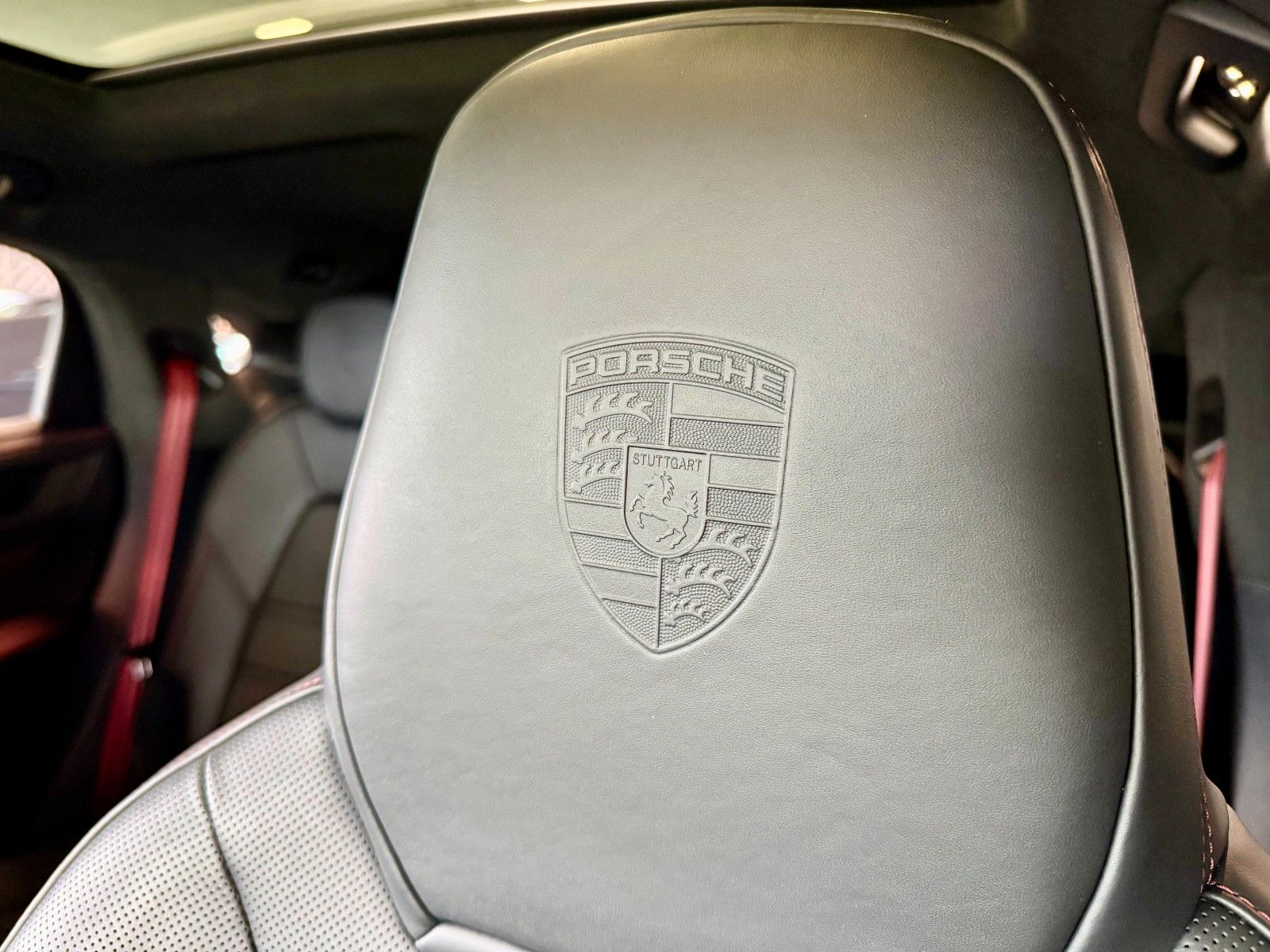 Fahrzeugabbildung Porsche Cayenne GTS Coupe SportDesign/AHK/ACC/HeadUp